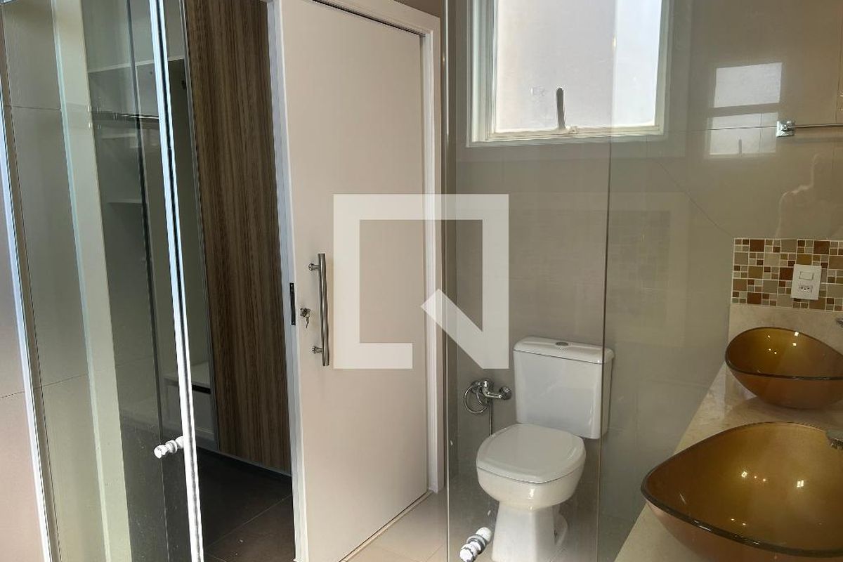 Casa à Venda - Swiss Park, 4 Quartos,  252 m2 em , Campinas - sp | SoloBR