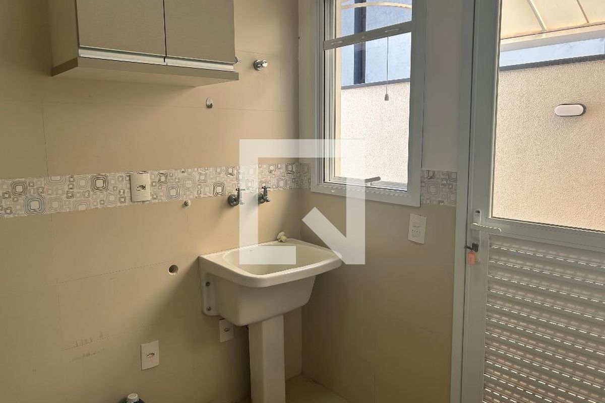 Casa à Venda - Swiss Park, 4 Quartos,  252 m2 em , Campinas - sp | SoloBR