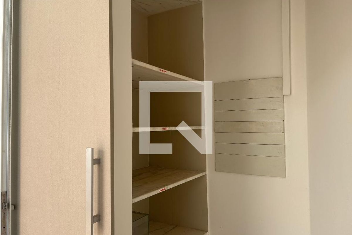 Casa à Venda - Swiss Park, 4 Quartos,  252 m2 em , Campinas - sp | SoloBR