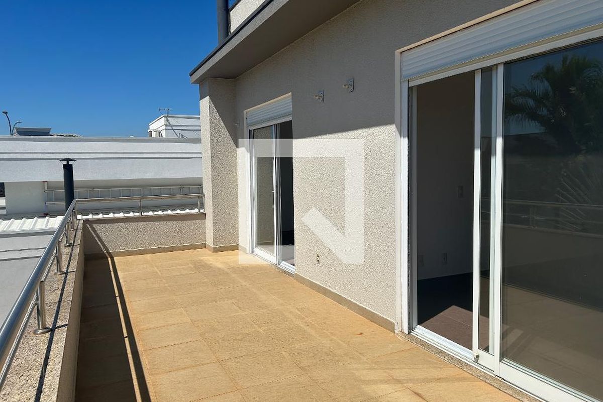 Casa à Venda - Swiss Park, 4 Quartos,  252 m2 em , Campinas - sp | SoloBR