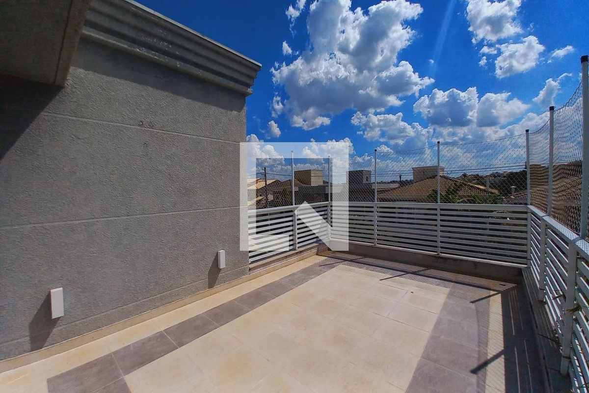 Casa à Venda - Swiss Park, 3 Quartos,  272 m2 em , Campinas - sp | SoloBR