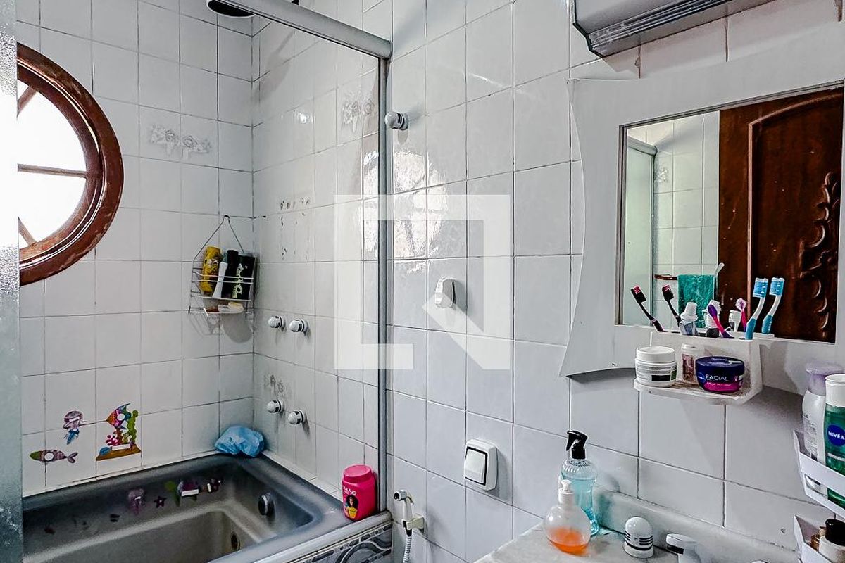 Casa, 3 quartos, 210 m² - Foto 38