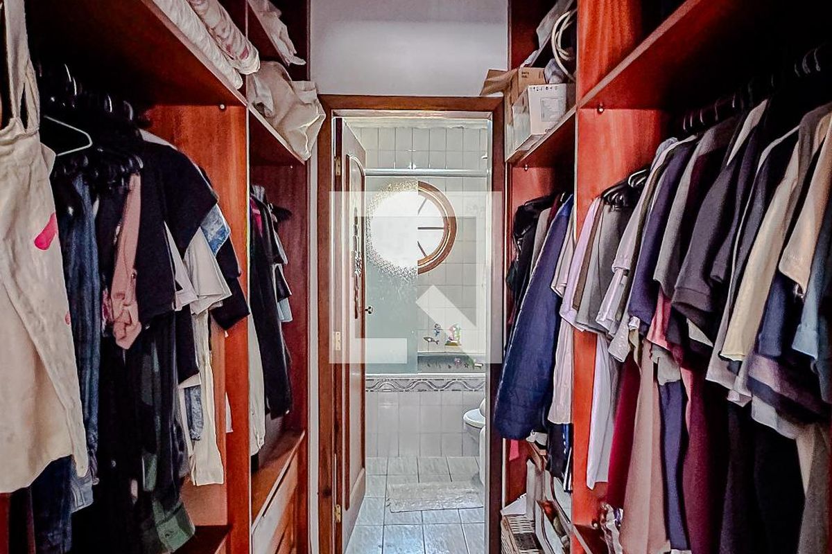Casa, 3 quartos, 210 m² - Foto 32