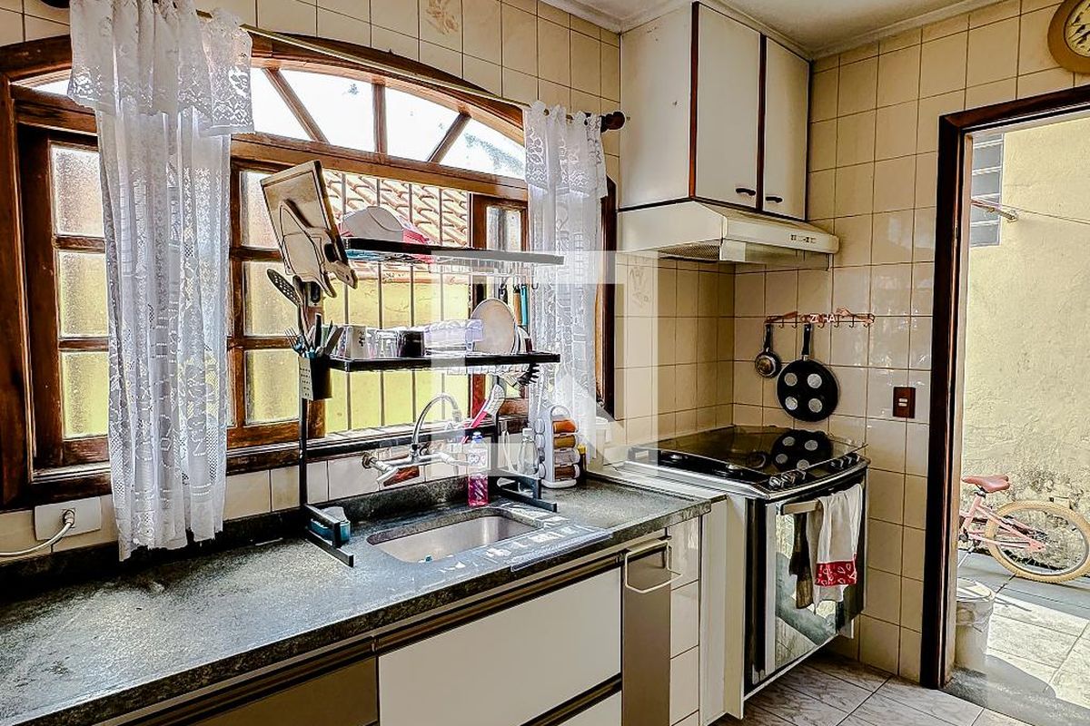 Casa, 3 quartos, 210 m² - Foto 86