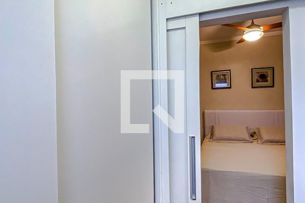 Casa, 3 quartos, 250 m² - Foto 64