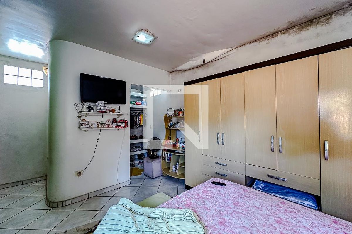 Casa, 6 quartos, 234 m² - Foto 18