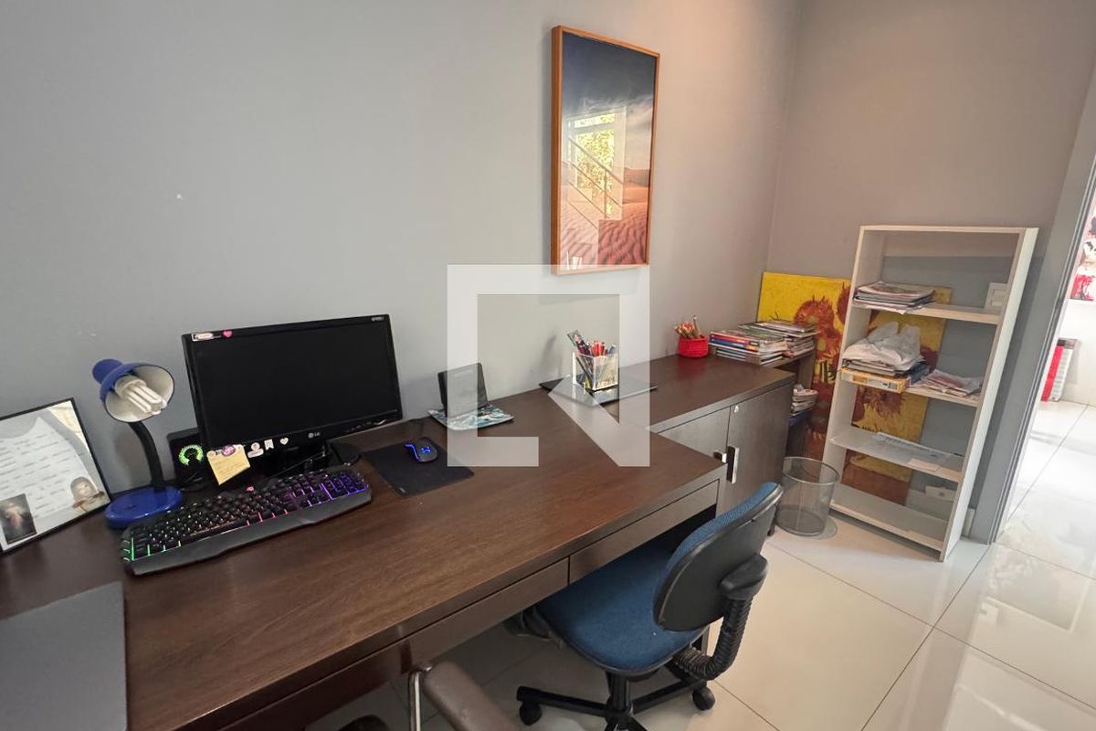 Casa à Venda - Swiss Park, 3 Quartos,  317 m2 em , Campinas - sp | SoloBR
