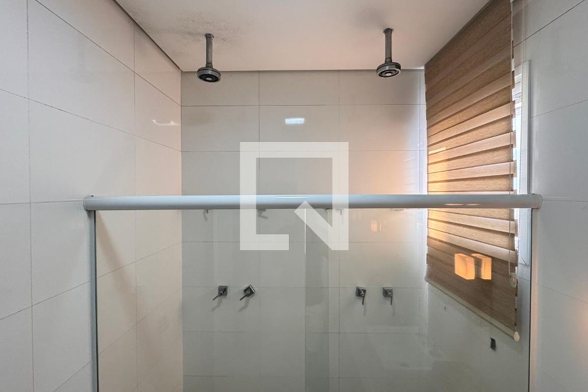 Casa à Venda - Swiss Park, 3 Quartos,  317 m2 em , Campinas - sp | SoloBR