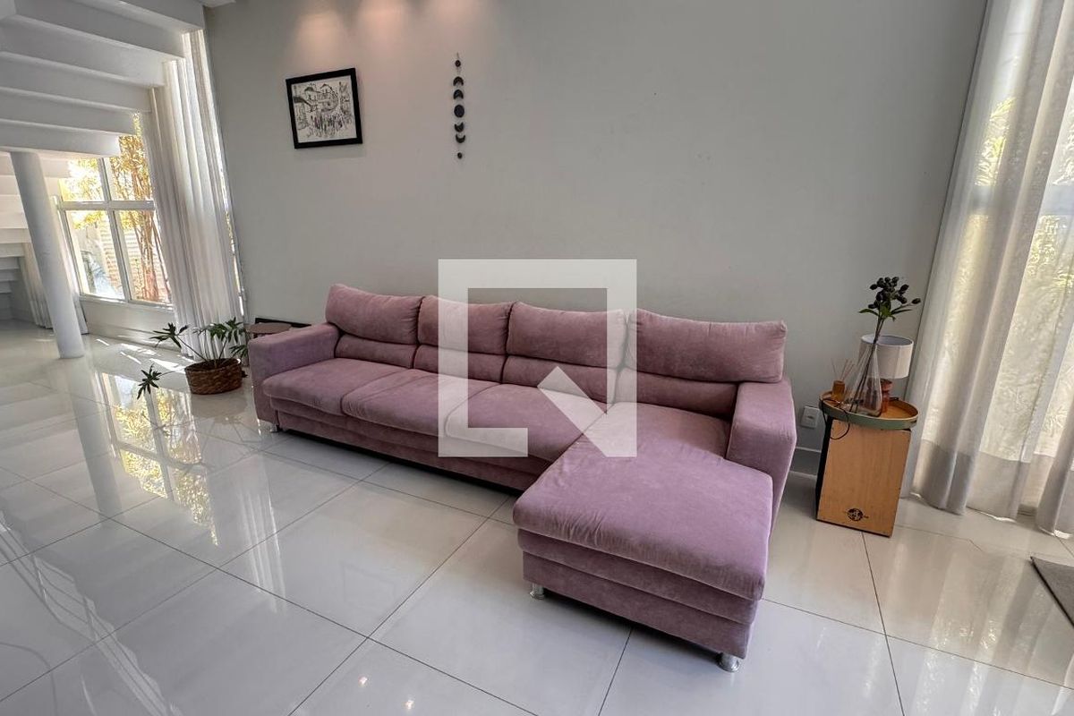 Casa à Venda - Swiss Park, 3 Quartos,  317 m2 em , Campinas - sp | SoloBR
