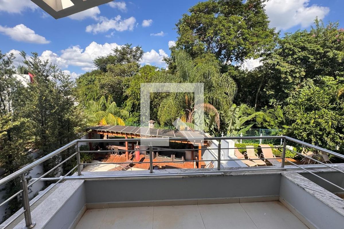 Casa à Venda - Swiss Park, 3 Quartos,  317 m2 em , Campinas - sp | SoloBR
