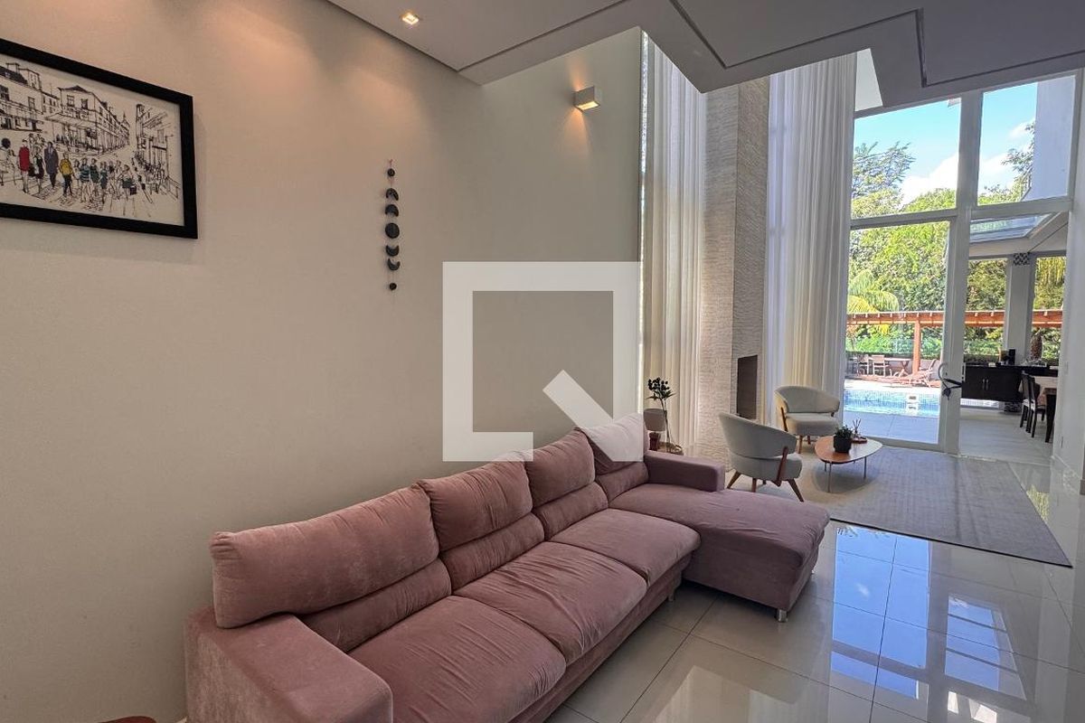 Casa à Venda - Swiss Park, 3 Quartos,  317 m2 em , Campinas - sp | SoloBR