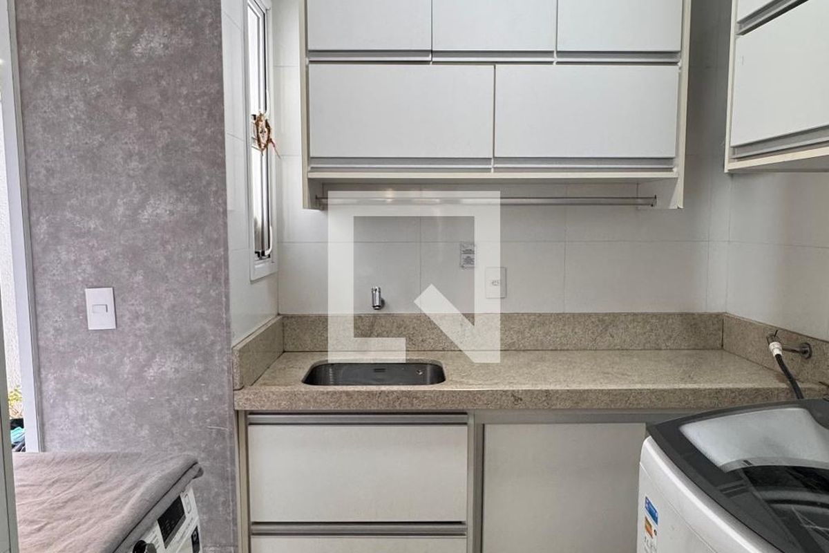 Casa à Venda - Swiss Park, 3 Quartos,  317 m2 em , Campinas - sp | SoloBR