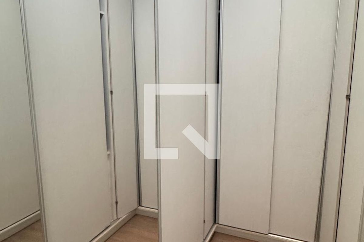 Casa à Venda - Swiss Park, 3 Quartos,  317 m2 em , Campinas - sp | SoloBR