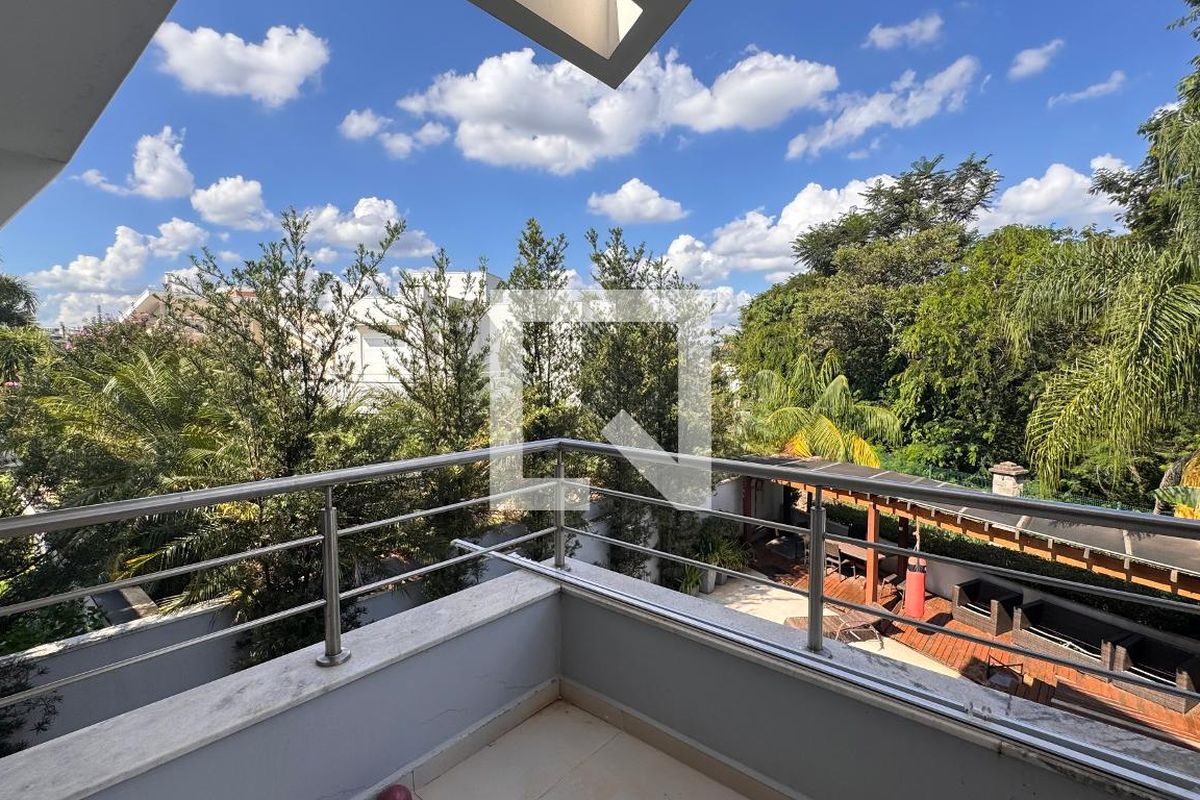 Casa à Venda - Swiss Park, 3 Quartos,  317 m2 em , Campinas - sp | SoloBR