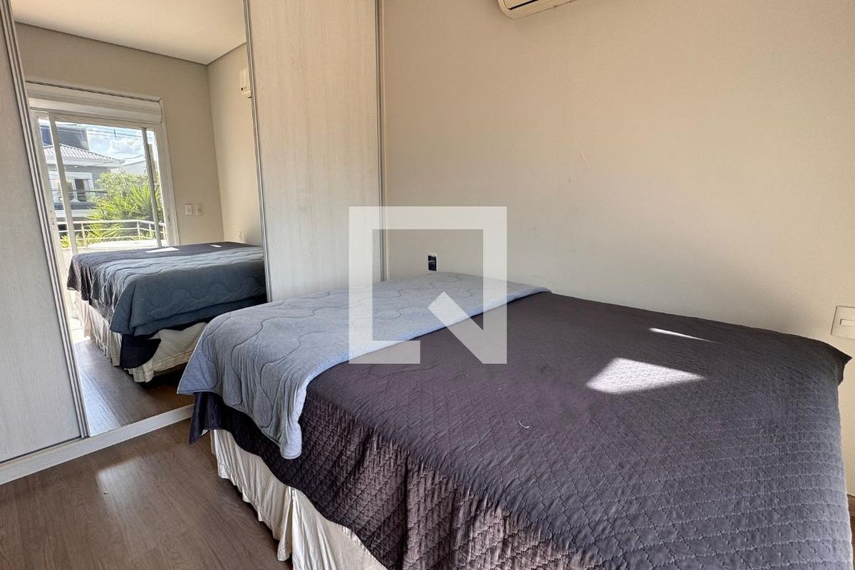 Casa à Venda - Swiss Park, 3 Quartos,  317 m2 em , Campinas - sp | SoloBR