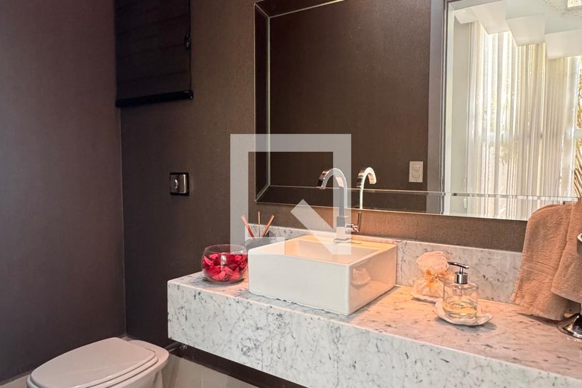 Casa à Venda - Swiss Park, 3 Quartos,  317 m2 em , Campinas - sp | SoloBR