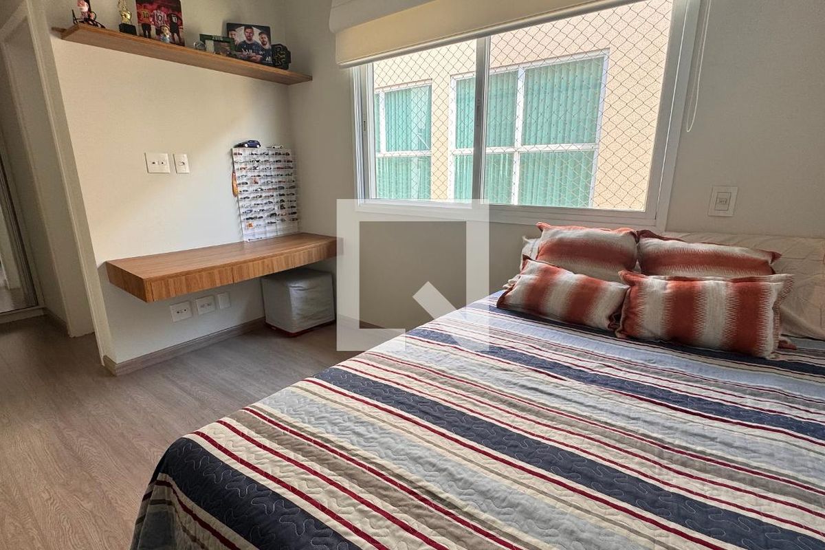 Casa à Venda - Swiss Park, 3 Quartos,  317 m2 em , Campinas - sp | SoloBR