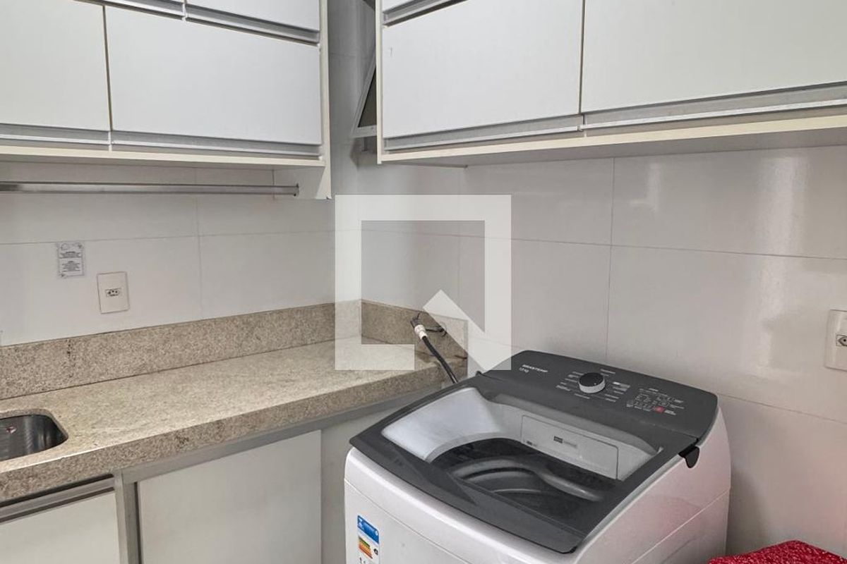 Casa à Venda - Swiss Park, 3 Quartos,  317 m2 em , Campinas - sp | SoloBR