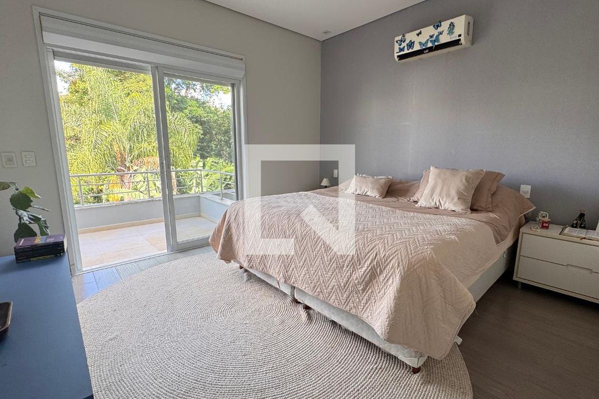 Casa à Venda - Swiss Park, 3 Quartos,  317 m2 em , Campinas - sp | SoloBR