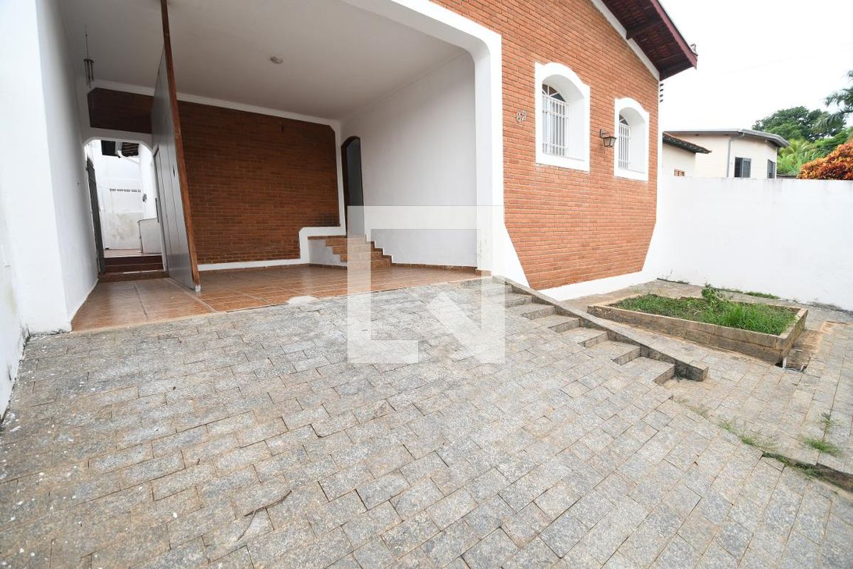 Casa à Venda - Jardim Santana, 3 Quartos,  200 m2 em , Campinas - sp | SoloBR