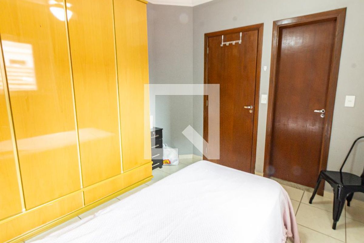Casa, 3 quartos, 235 m² - Foto 42