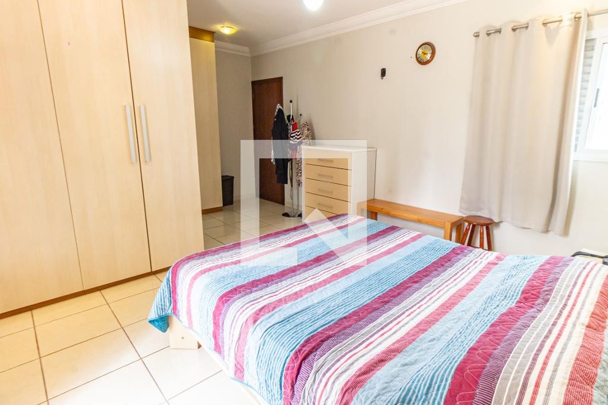 Casa, 3 quartos, 235 m² - Foto 23