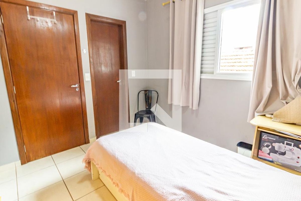 Casa, 3 quartos, 235 m² - Foto 43