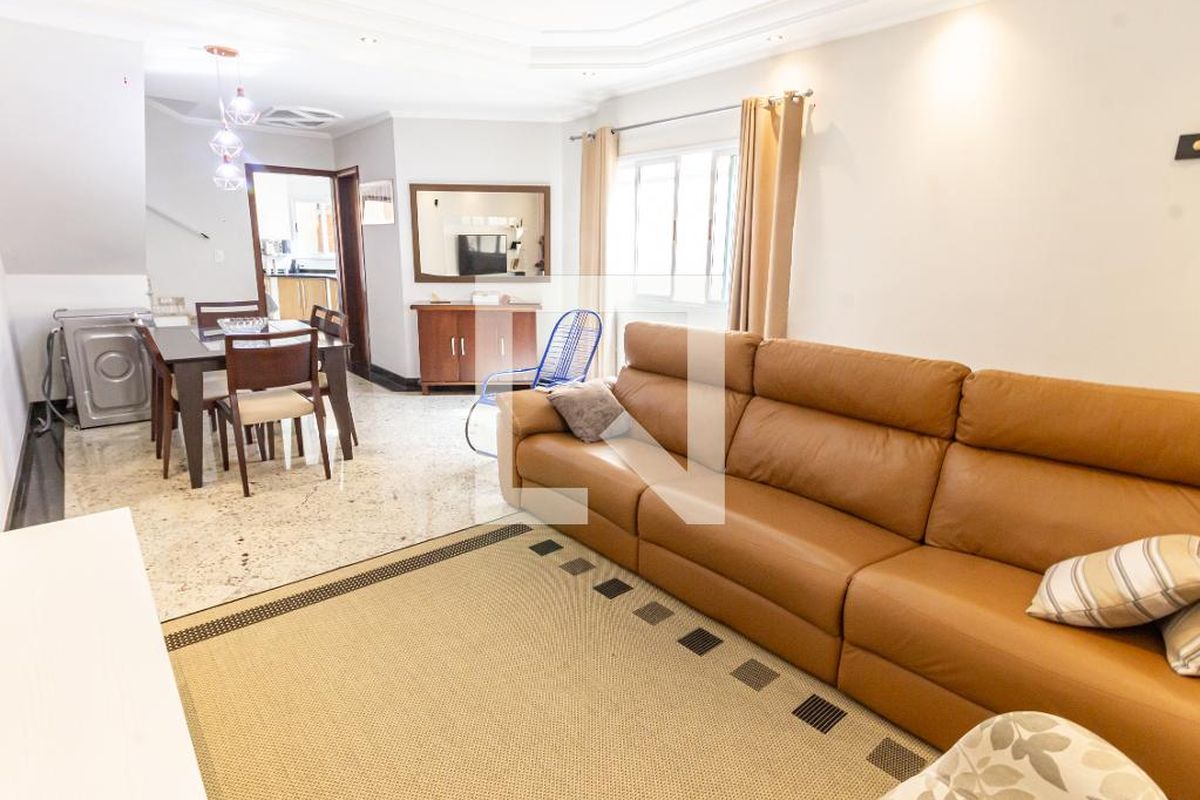 Casa, 3 quartos, 235 m² - Foto 2