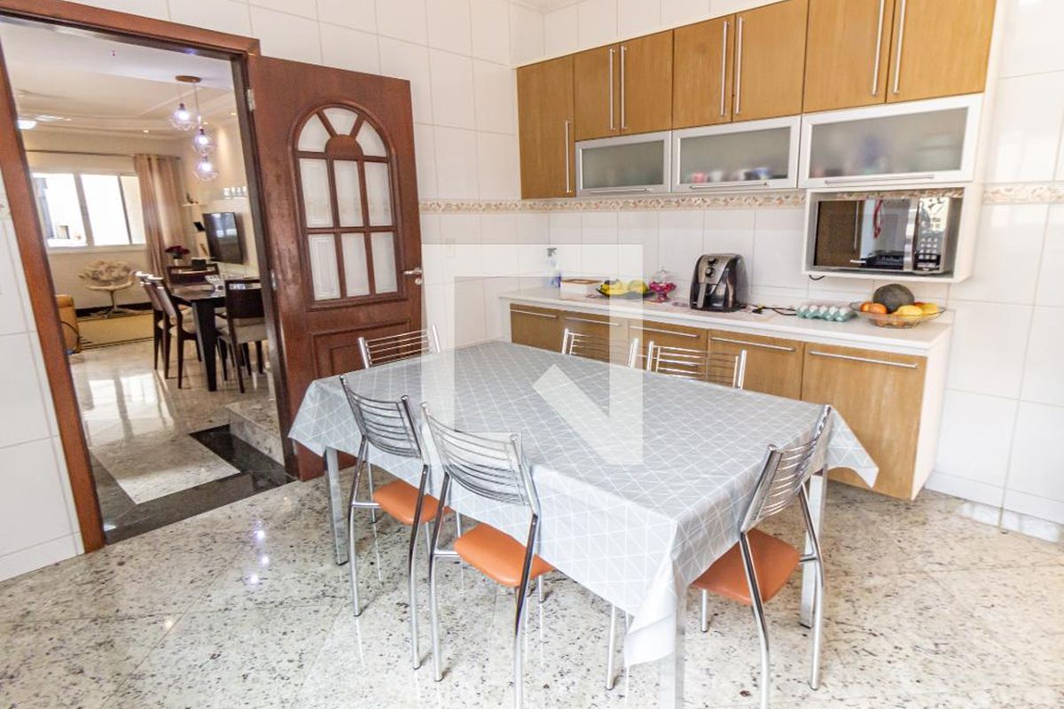 Casa, 3 quartos, 235 m² - Foto 75