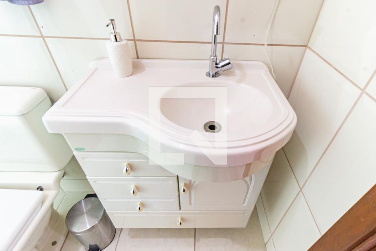 Casa, 3 quartos, 235 m² - Foto 47