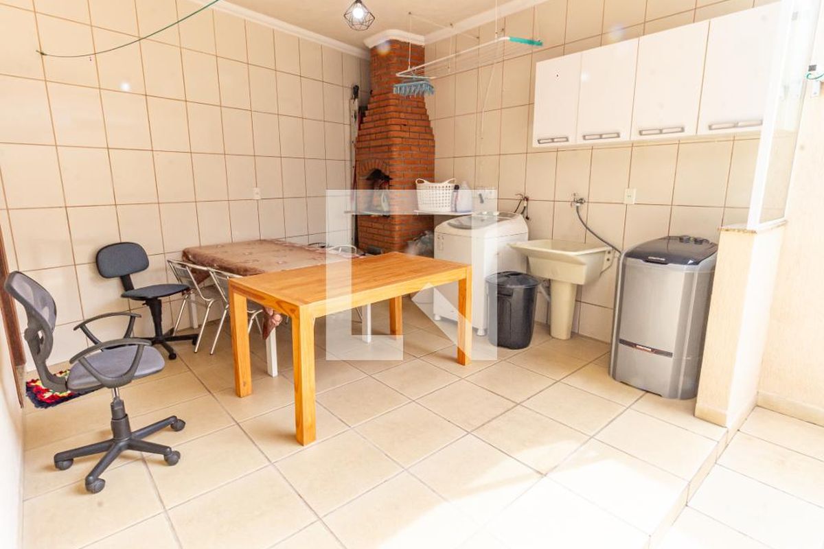 Casa, 3 quartos, 235 m² - Foto 79