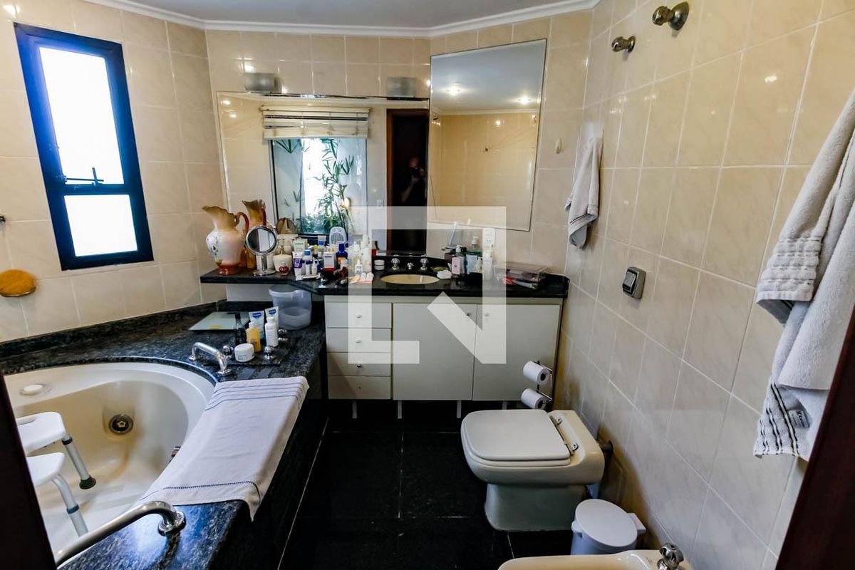 Apartamento, 3 quartos, 140 m² - Foto 56