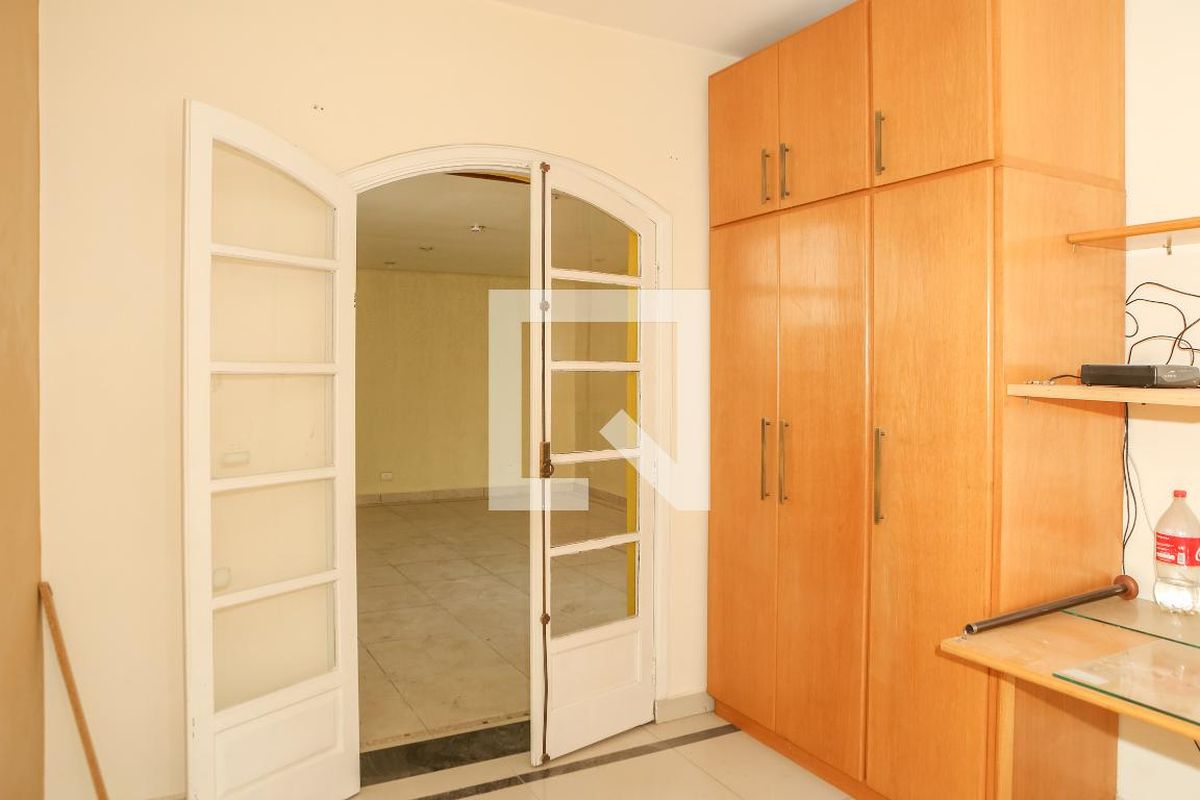 Casa, 3 quartos, 245 m² - Foto 60