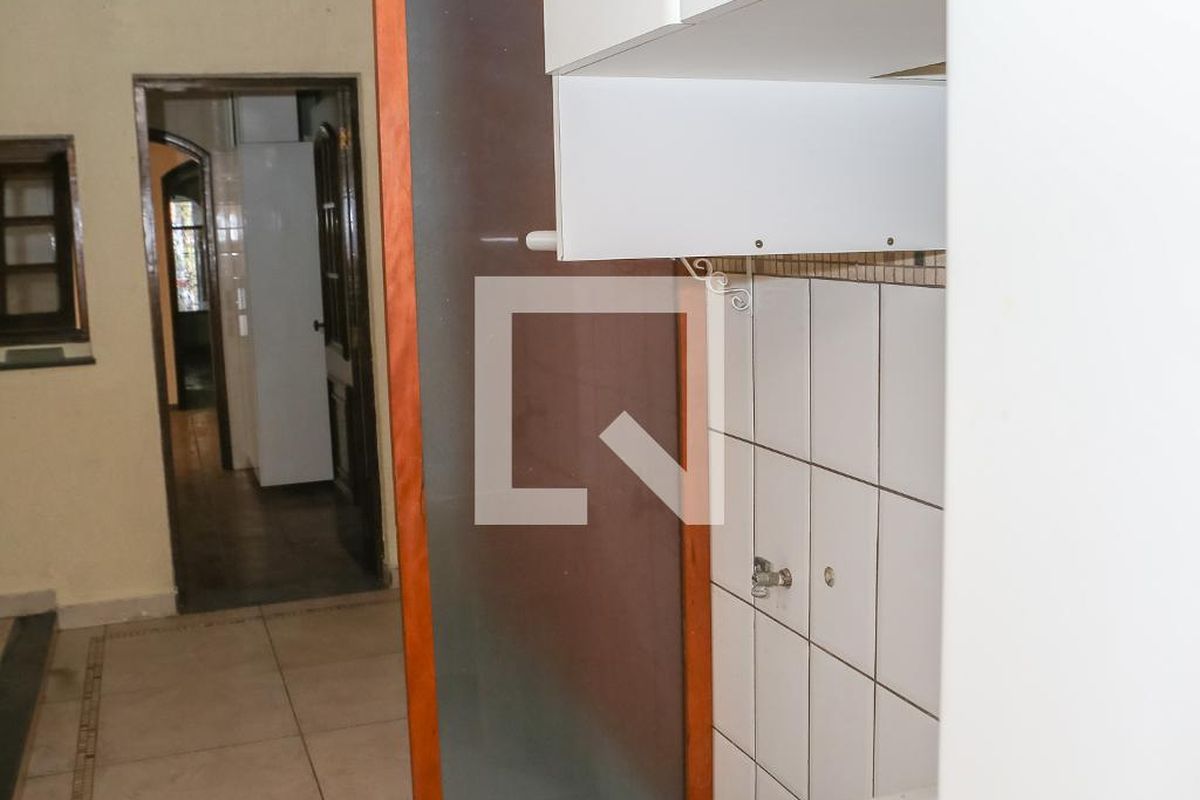 Casa, 3 quartos, 245 m² - Foto 98