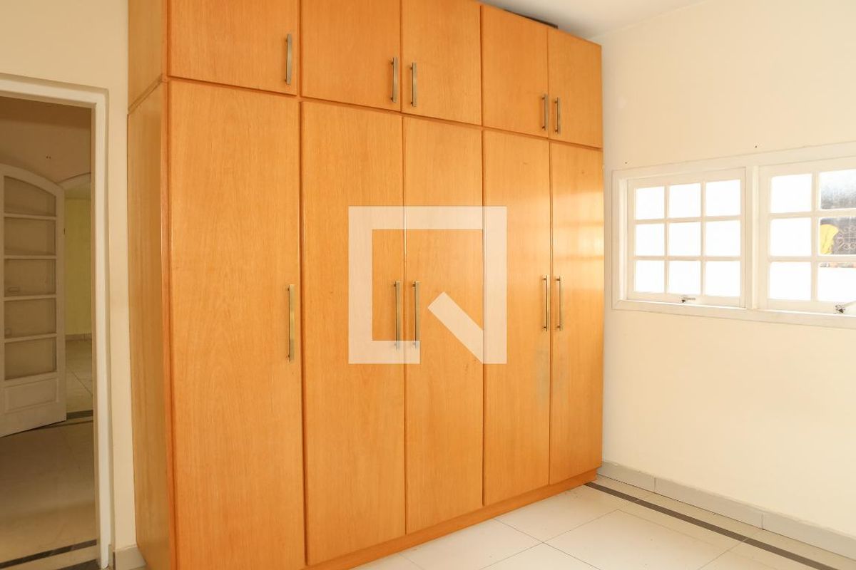 Casa, 3 quartos, 245 m² - Foto 50
