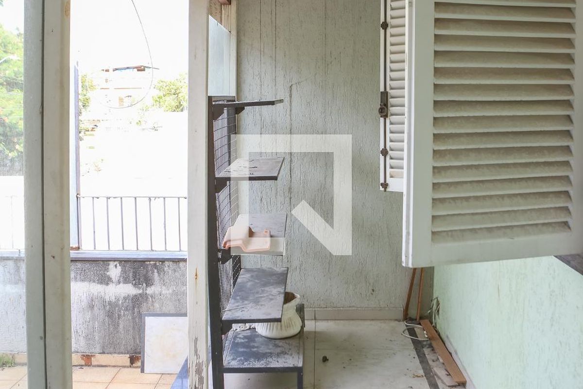 Casa, 3 quartos, 245 m² - Foto 38