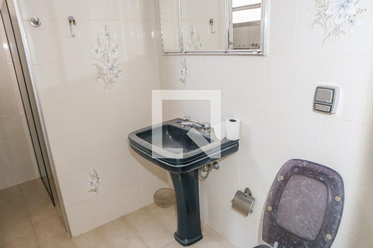 Casa, 3 quartos, 245 m² - Foto 74