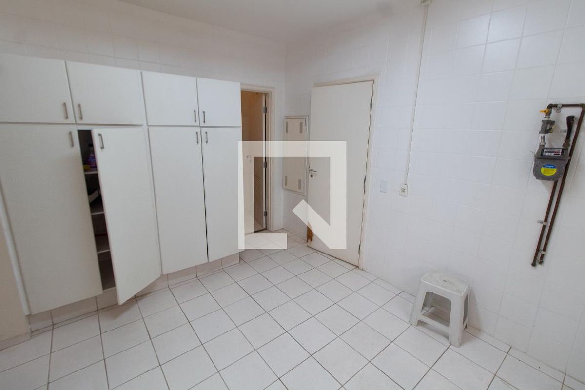 Apartamento à Venda - Cambuí, 6 Quartos,  450 m2 em , Campinas - sp | SoloBR