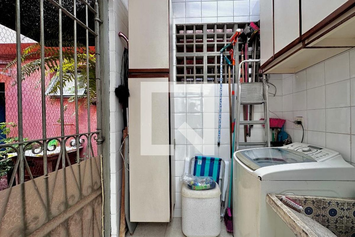 Casa, 3 quartos, 247 m² - Foto 46
