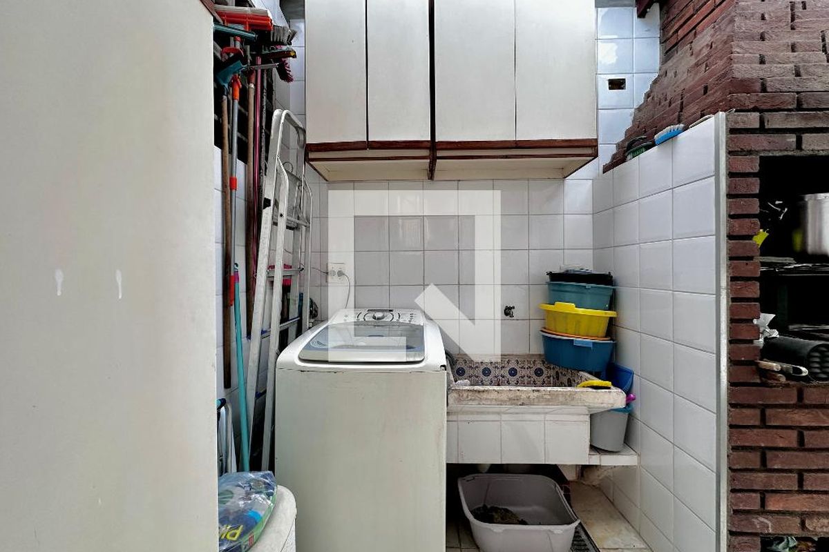 Casa, 3 quartos, 247 m² - Foto 47