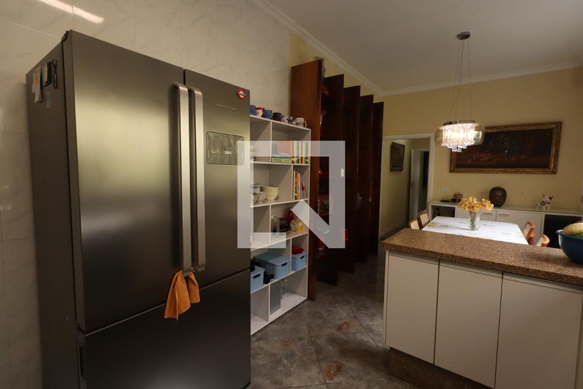 Casa, 3 quartos, 235 m² - Foto 104