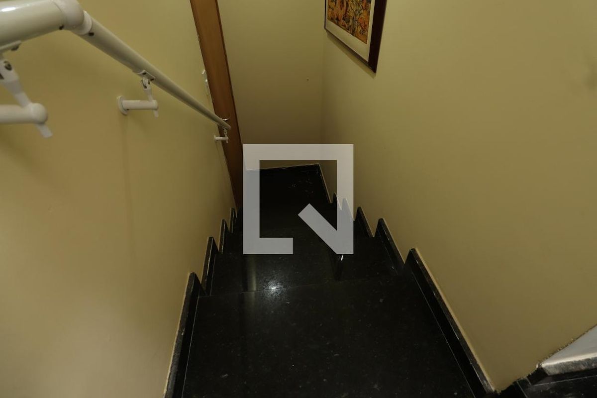 Casa, 3 quartos, 235 m² - Foto 48
