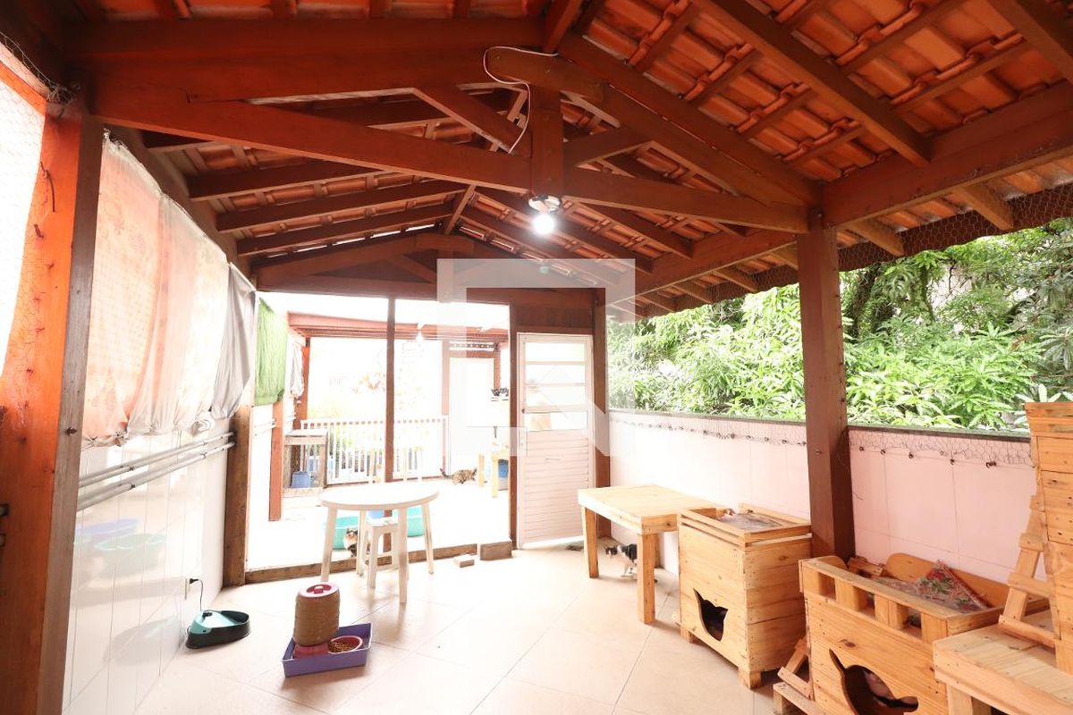 Casa, 3 quartos, 235 m² - Foto 158