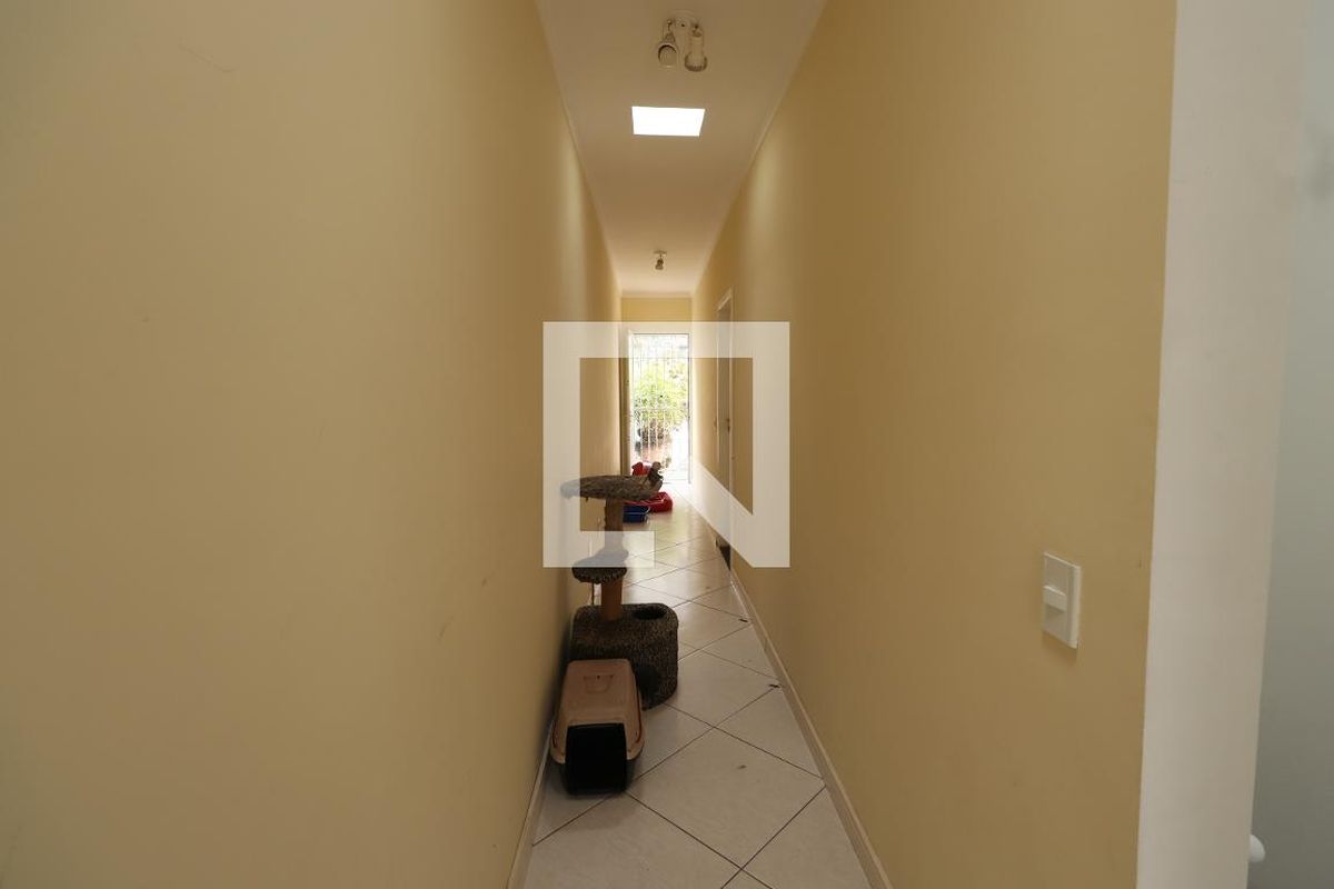 Casa, 3 quartos, 235 m² - Foto 46