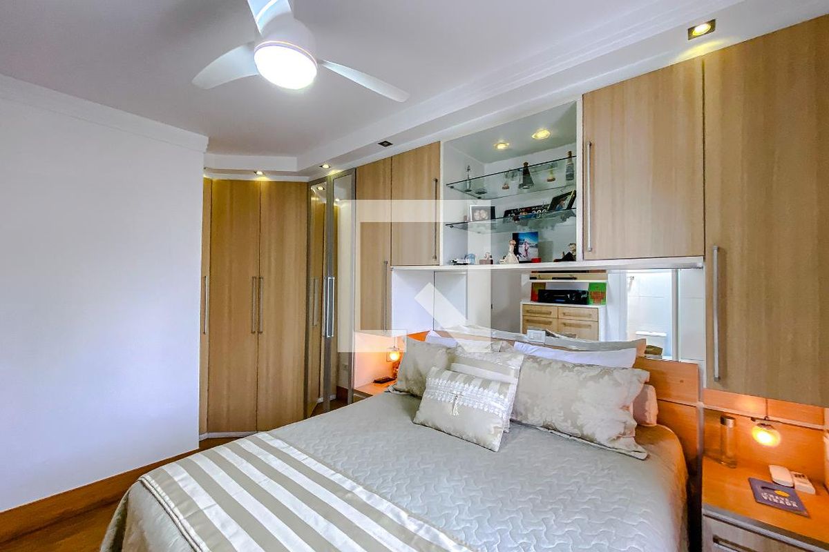 Casa, 3 quartos, 252 m² - Foto 56
