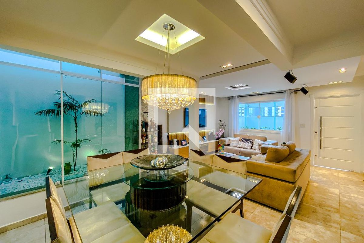 Casa, 3 quartos, 252 m² - Foto 4