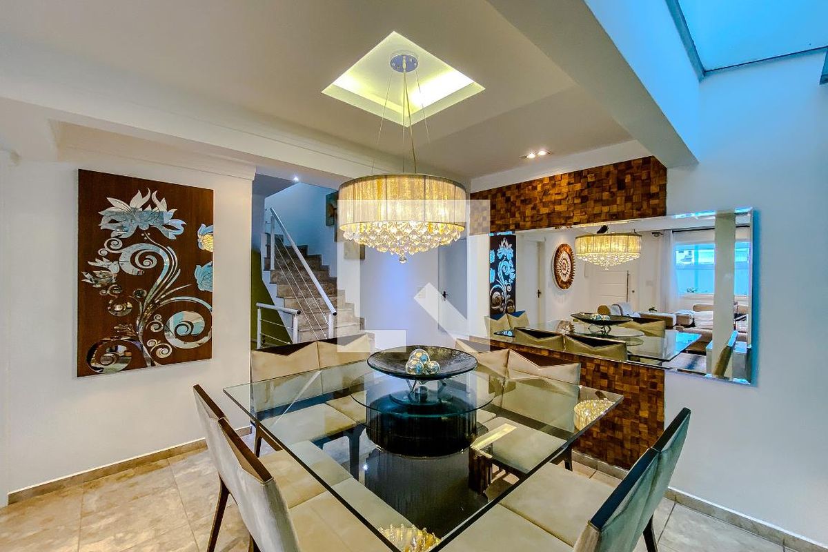 Casa, 3 quartos, 252 m² - Foto 9