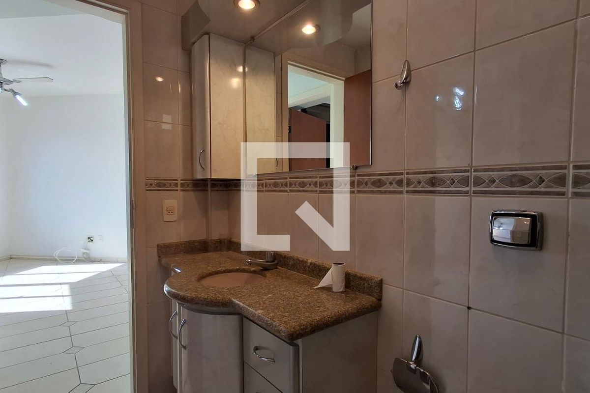 Apartamento à Venda - Cambuí, 1 Quarto,  61 m2 em , Campinas - sp | SoloBR