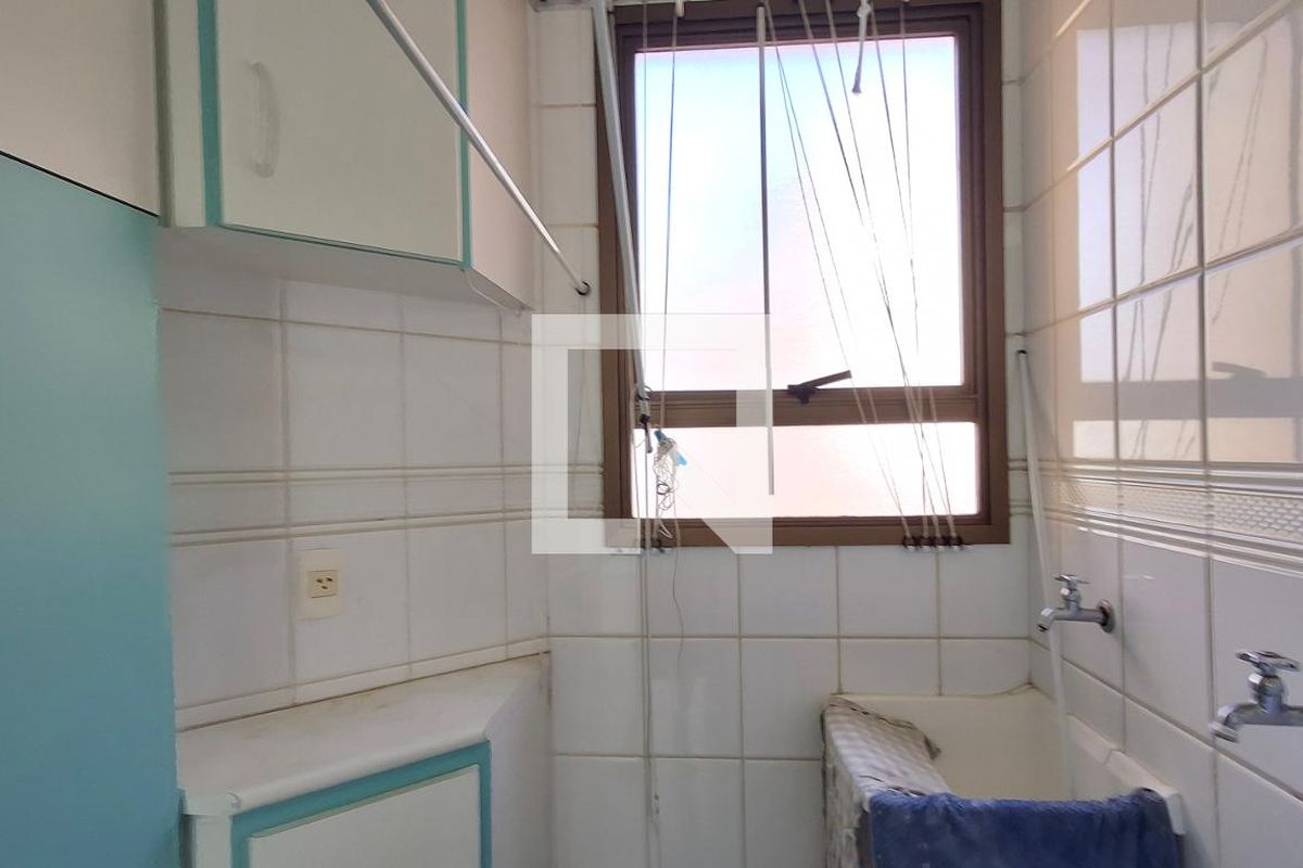 Apartamento à Venda - Cambuí, 1 Quarto,  61 m2 em , Campinas - sp | SoloBR