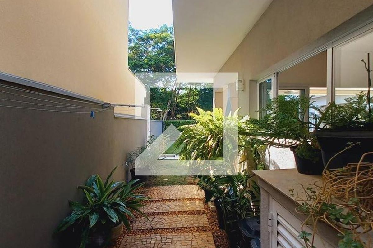 Casa à Venda - Swiss Park, 5 Quartos,  325 m2 em , Campinas - sp | SoloBR